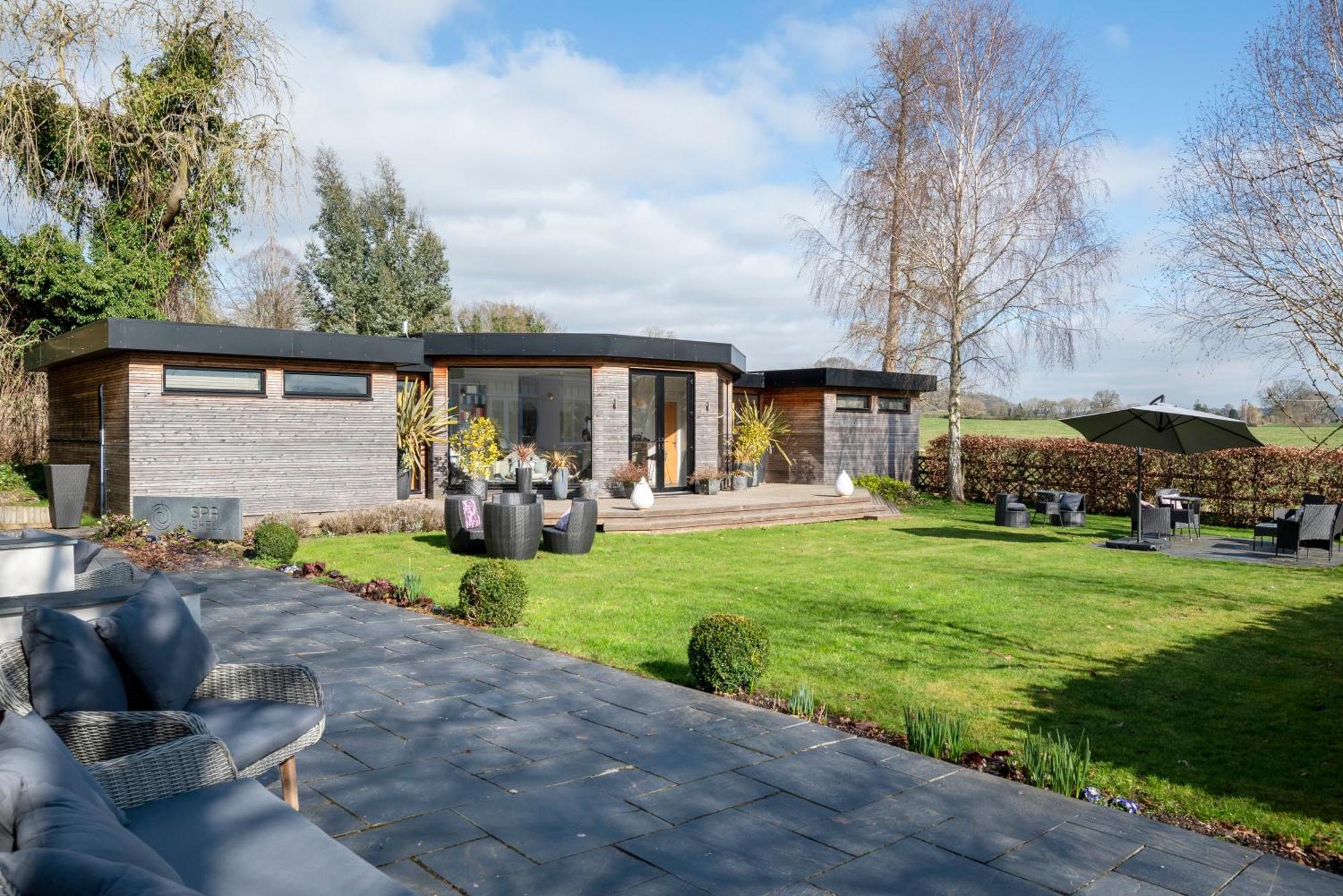 Fishmore Hall And Boutique 3*